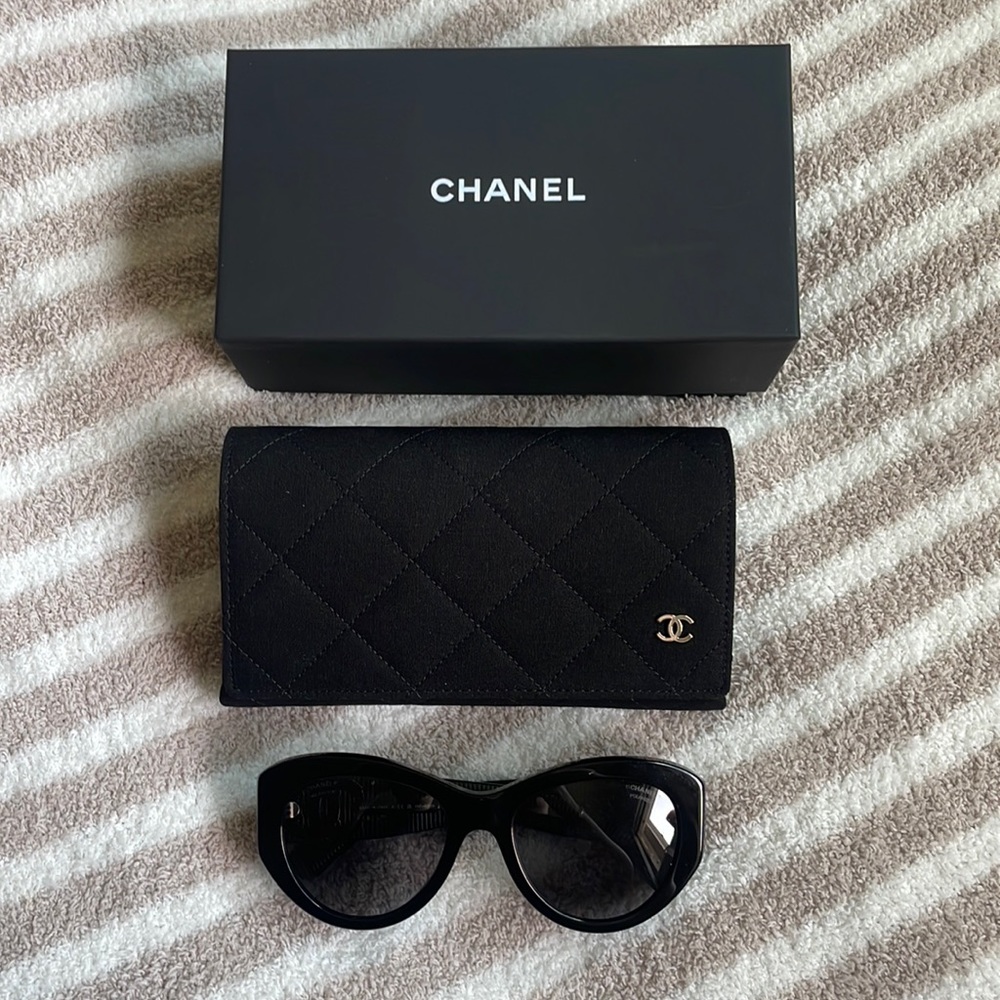 NEW CHANEL black oversized sunglasses summer 2023